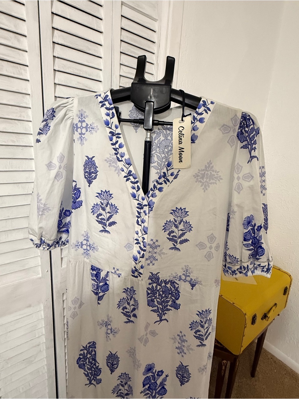 CELINA MOON White and Blue Floral V-Neck Cotton Tunic